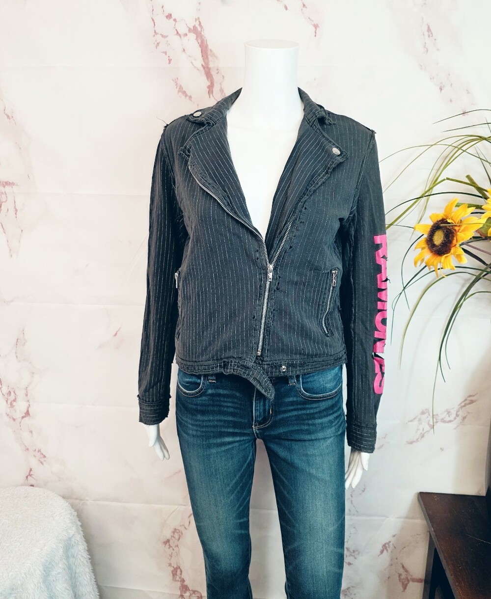 Rare Tripp NYC Ramones Punk Goth Pinstripe Moto Jacket Black Pink Distressed L - Picture 3 of 11
